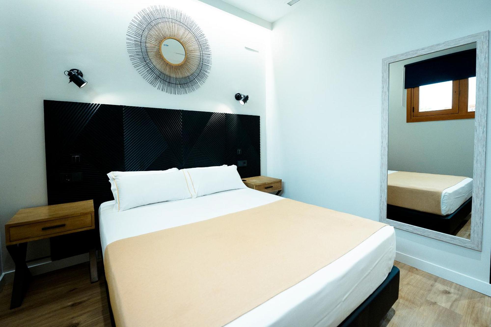 Aparthotel Luz De Gades - Suites Spa Gym - Adults Only カディス エクステリア 写真
