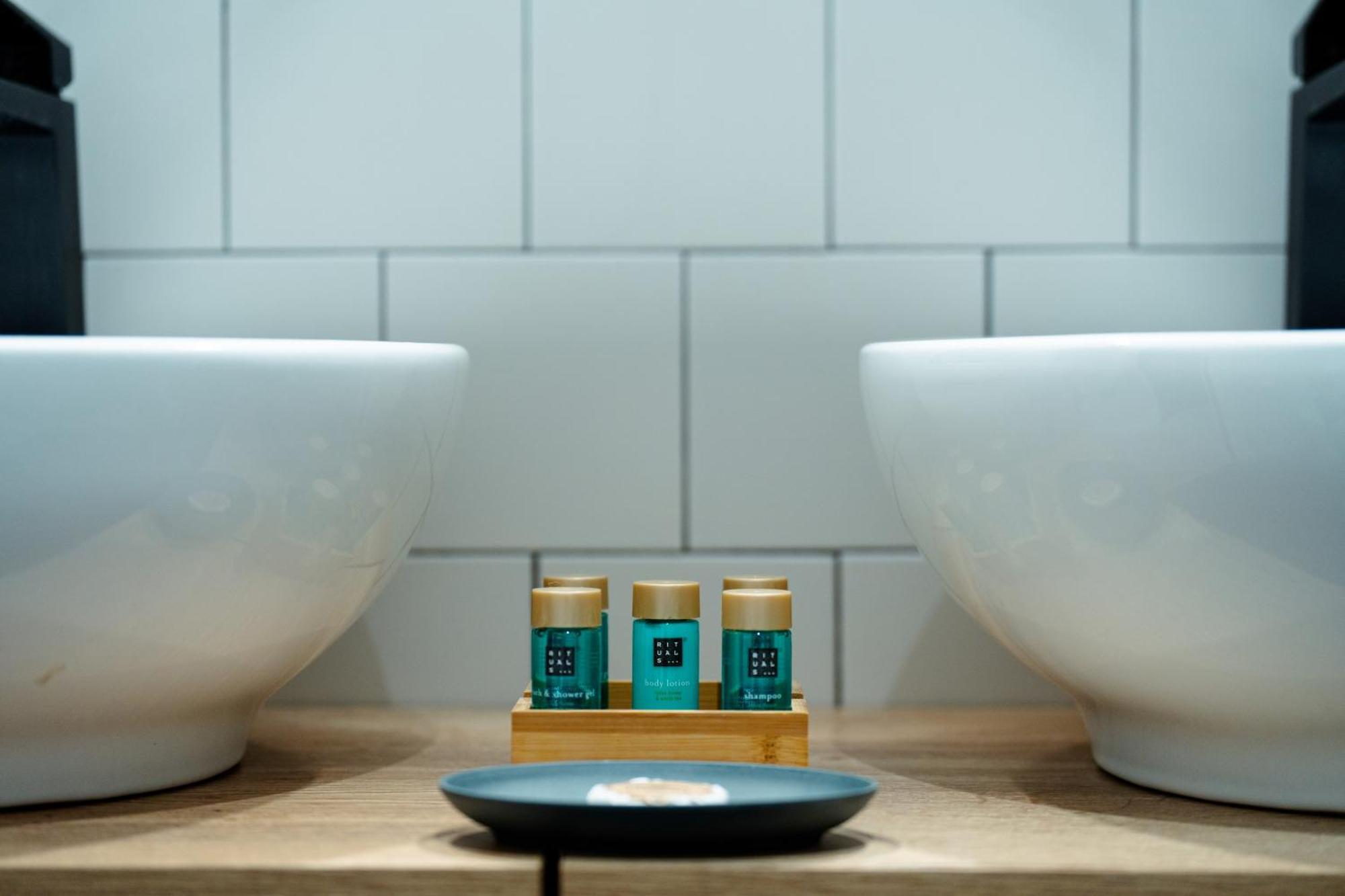 Aparthotel Luz De Gades - Suites Spa Gym - Adults Only カディス エクステリア 写真